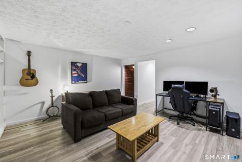808 Timber Lane Canton CT 06019