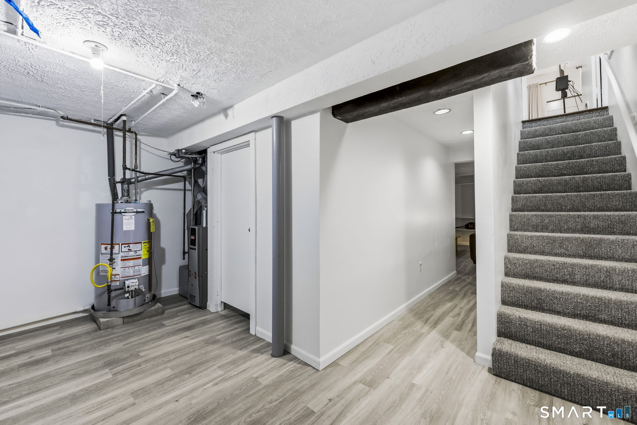808 Timber Lane Canton CT 06019