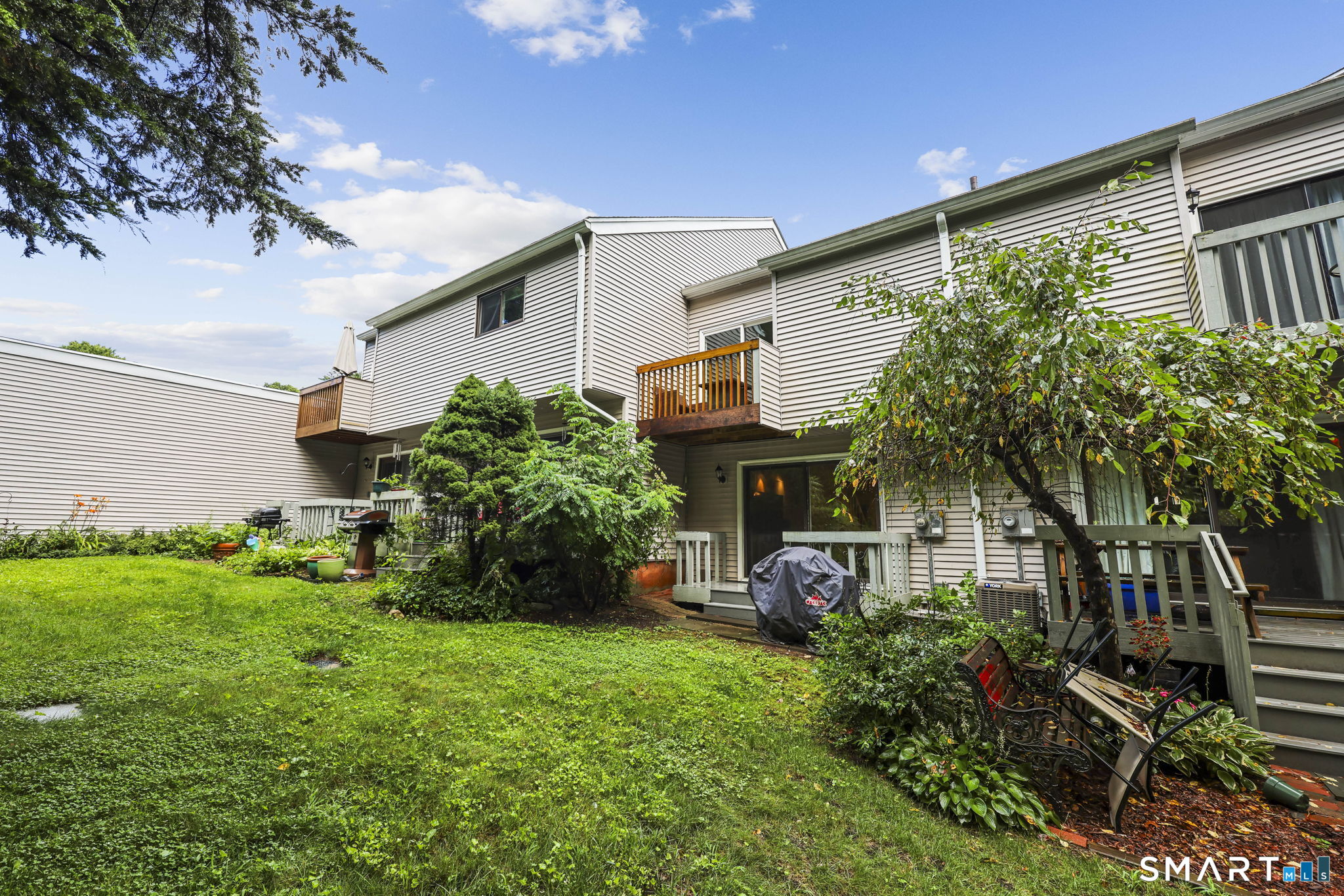 808 Timber Lane Canton CT 06019