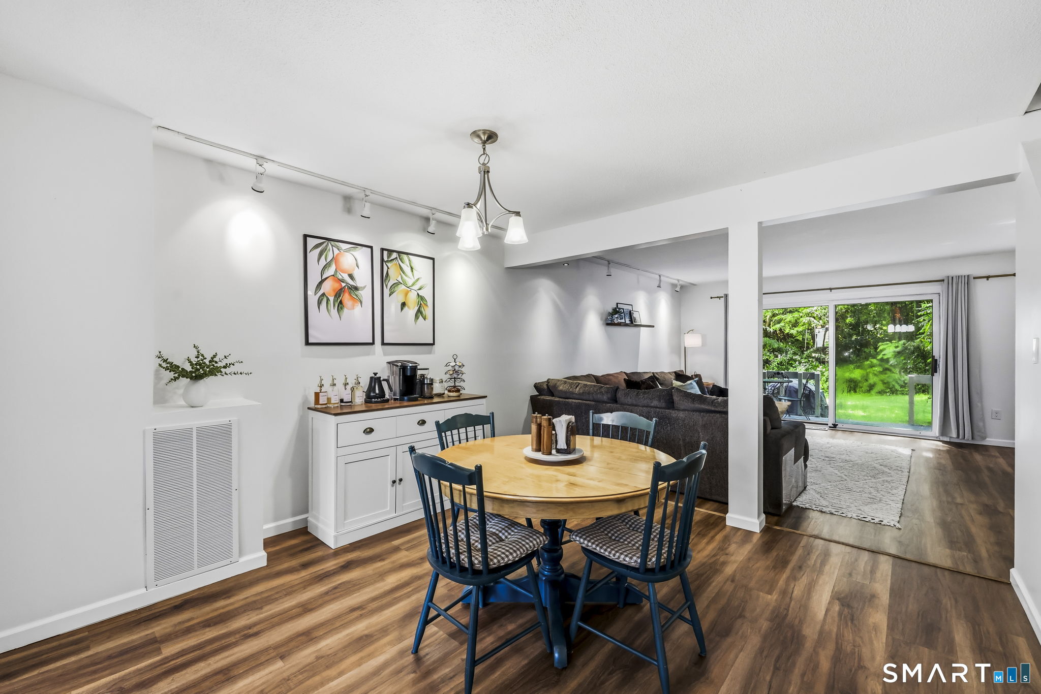 808 Timber Lane Canton CT 06019