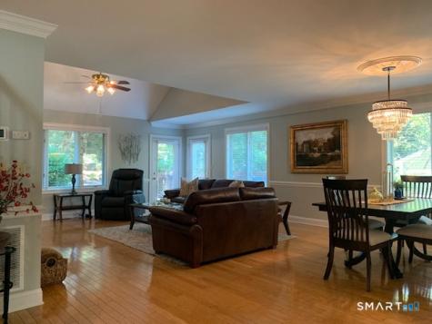 20 Madison Lane Avon CT 06001