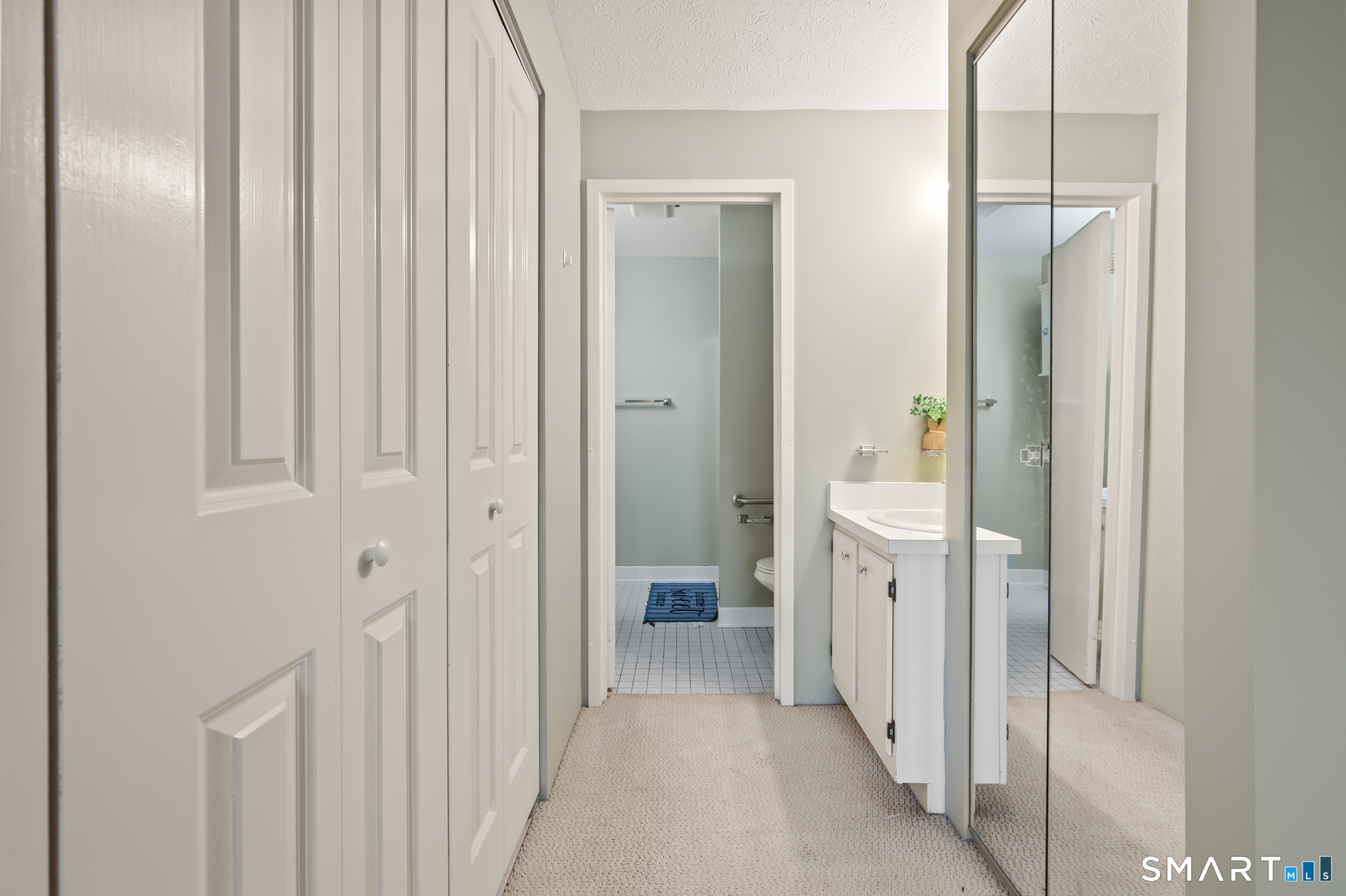 111 Dekoven Drive Middletown CT 06457