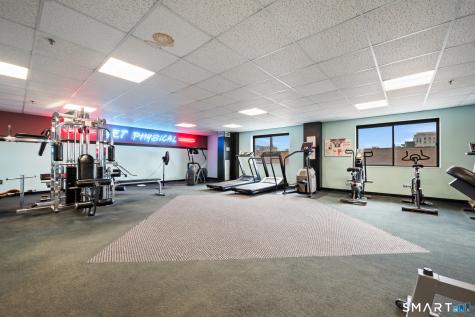 111 Dekoven Drive Middletown CT 06457