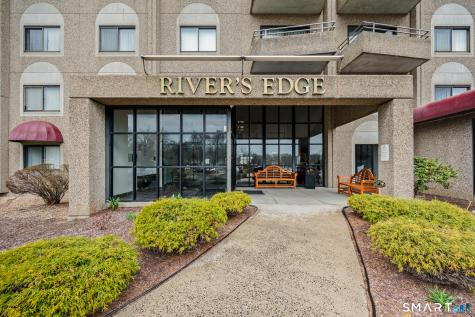 111 Dekoven Drive Middletown CT 06457