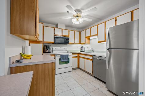 111 Dekoven Drive Middletown CT 06457