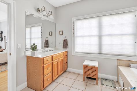 69 Jasmine Circle Milford CT 06461