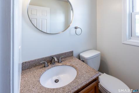 75 Commodore Commons Derby CT 06418