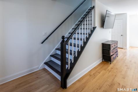 75 Commodore Commons Derby CT 06418