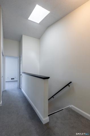 75 Commodore Commons Derby CT 06418
