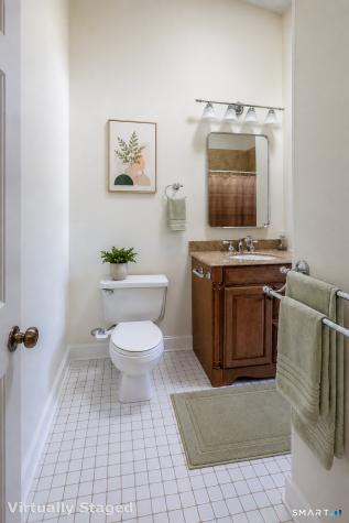 75 Commodore Commons Derby CT 06418