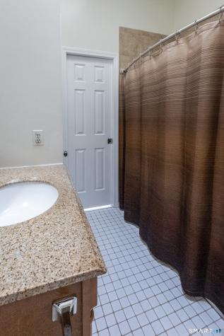75 Commodore Commons Derby CT 06418