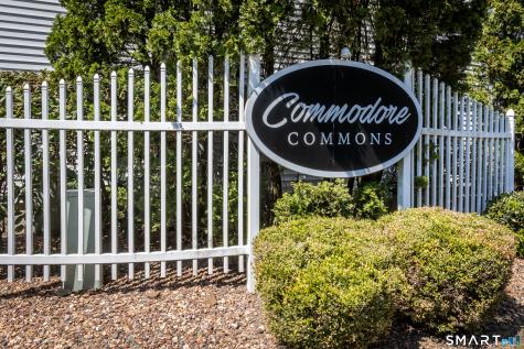 75 Commodore Commons Derby CT 06418
