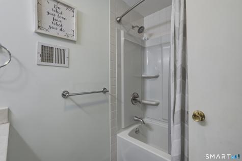 86 Ambassador Drive Manchester CT 06042