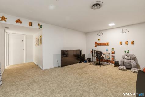 86 Ambassador Drive Manchester CT 06042