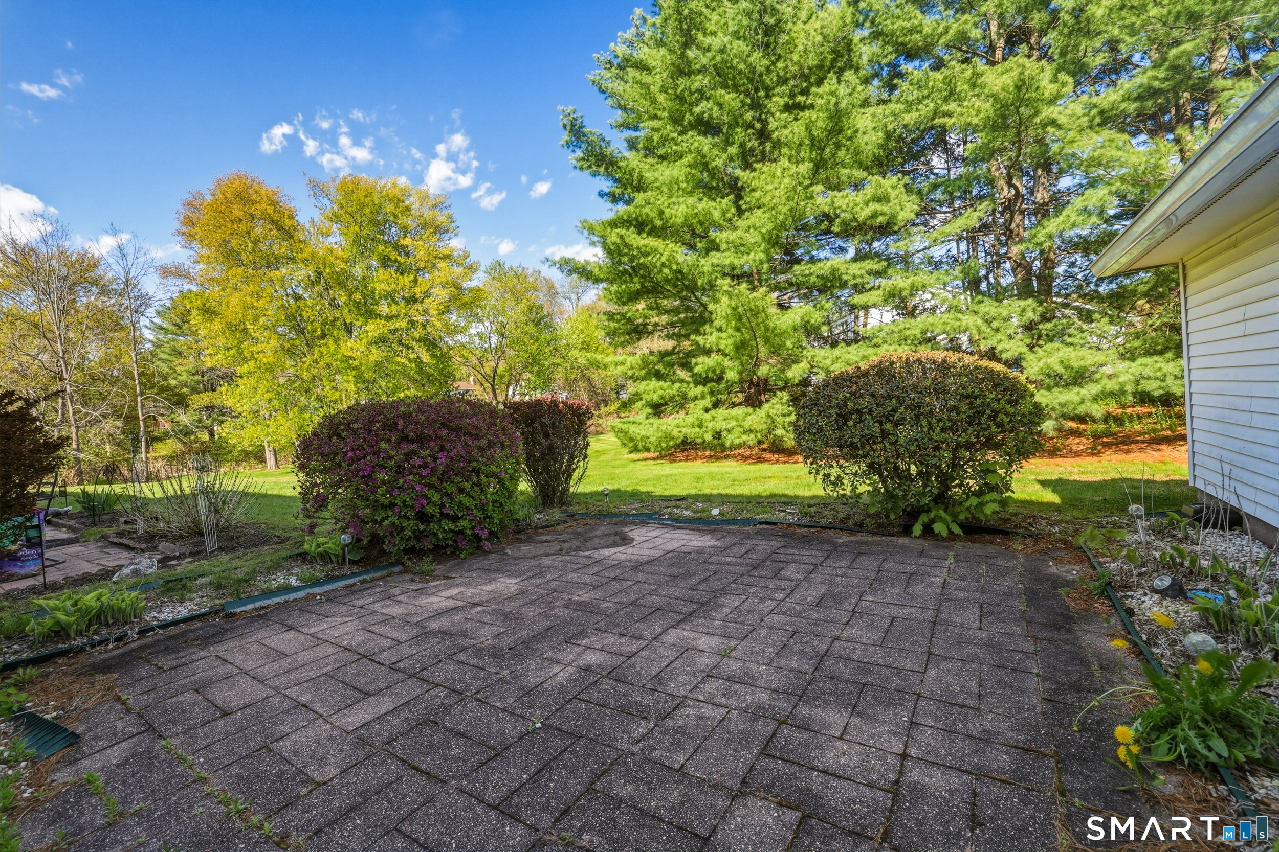 86 Ambassador Drive Manchester CT 06042