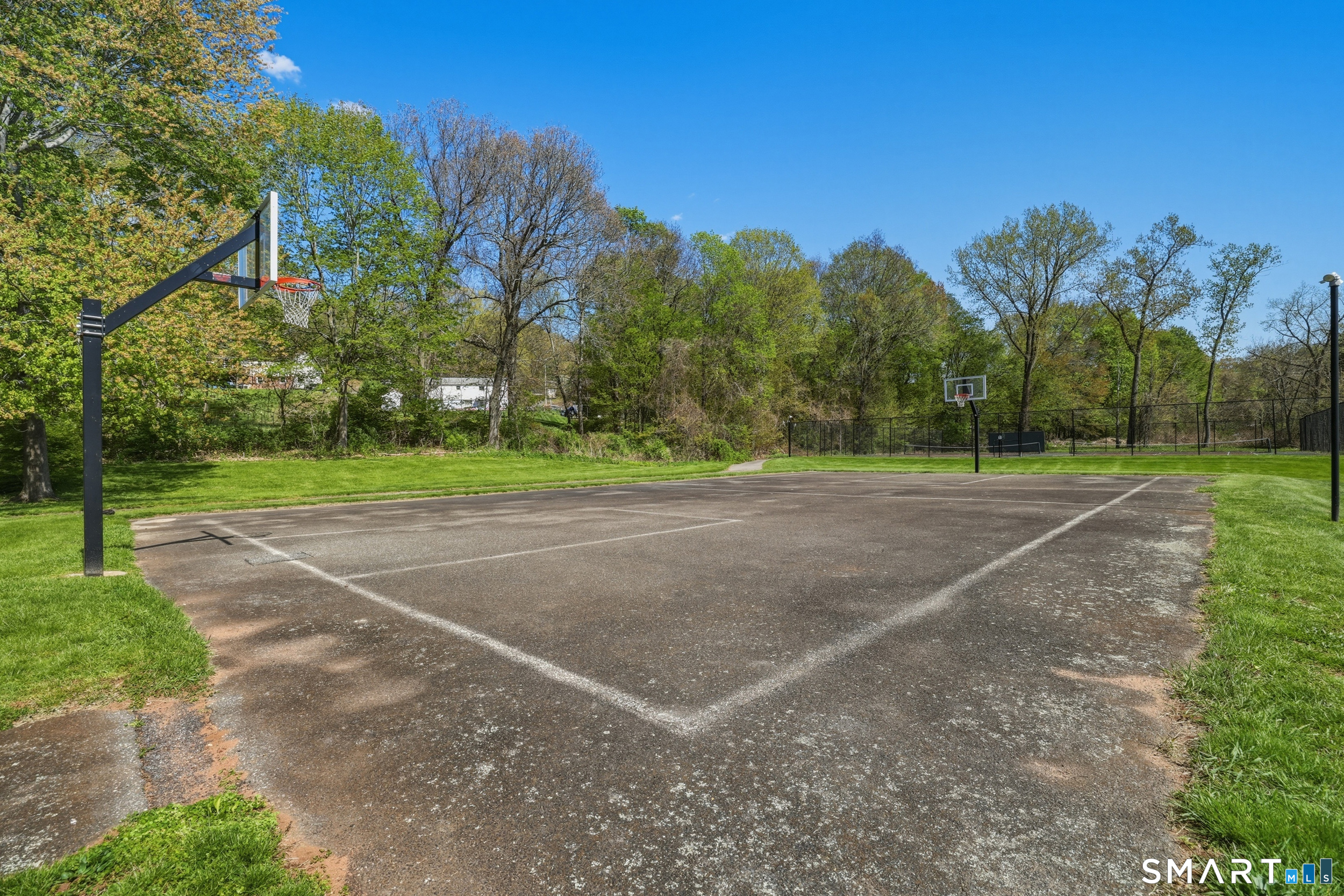 86 Ambassador Drive Manchester CT 06042