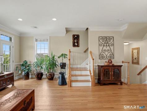 64 Warrington Round Danbury CT 06810