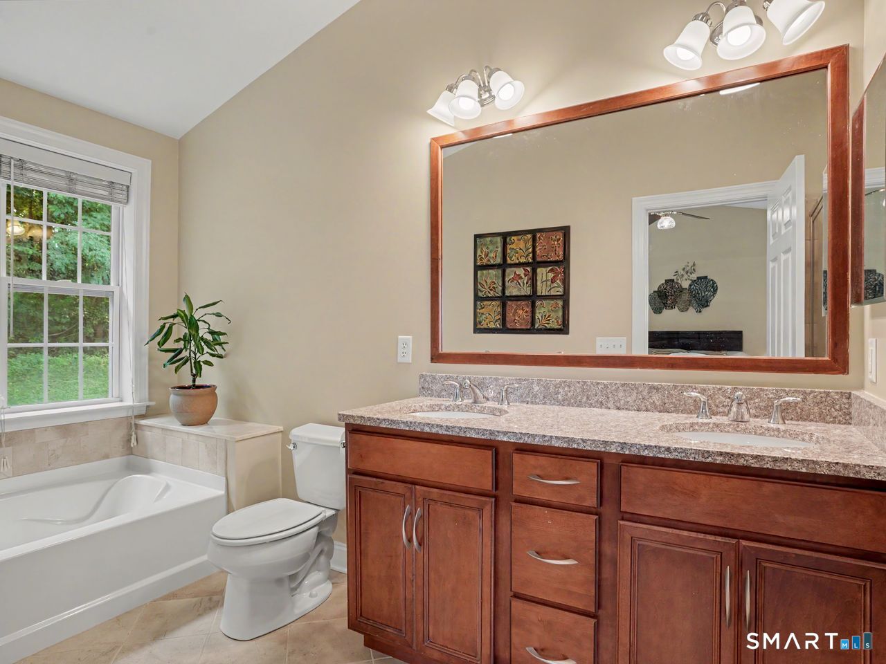 64 Warrington Round Danbury CT 06810