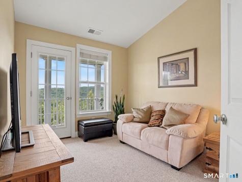 64 Warrington Round Danbury CT 06810