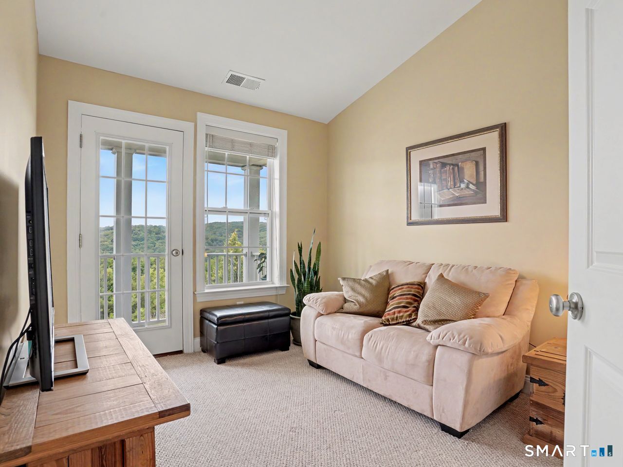 64 Warrington Round Danbury CT 06810