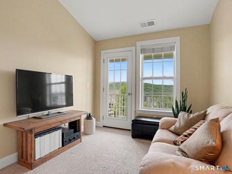 64 Warrington Round Danbury CT 06810