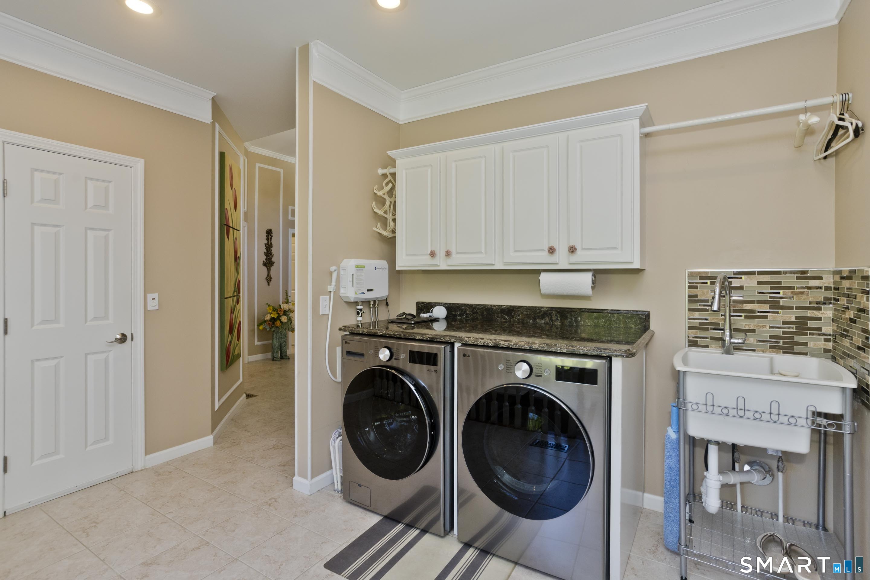 26 Ross Way Windsor Locks CT 06096