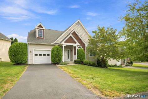 8 South Pond Road Bloomfield CT 06002