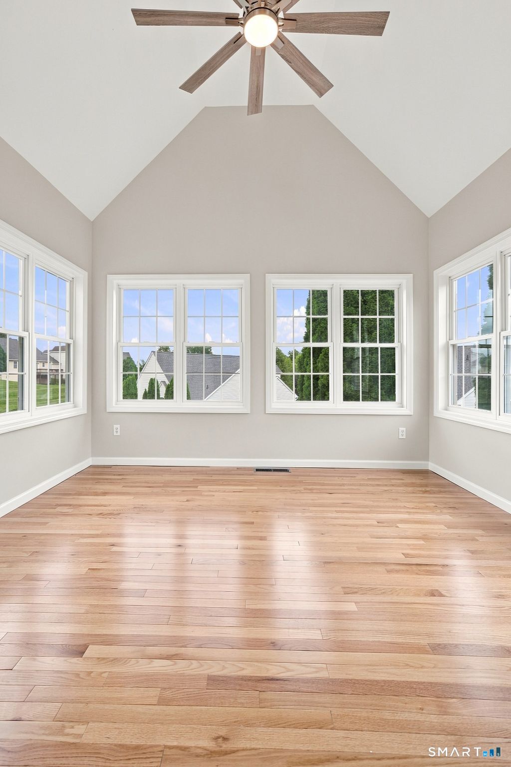8 South Pond Road Bloomfield CT 06002