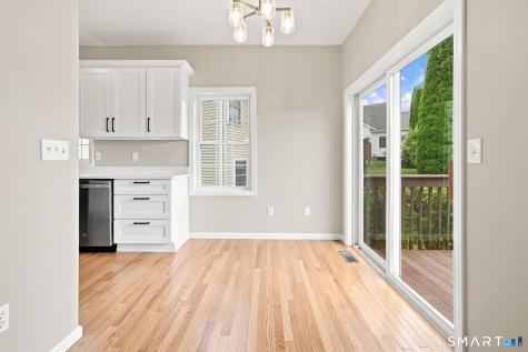 8 South Pond Road Bloomfield CT 06002
