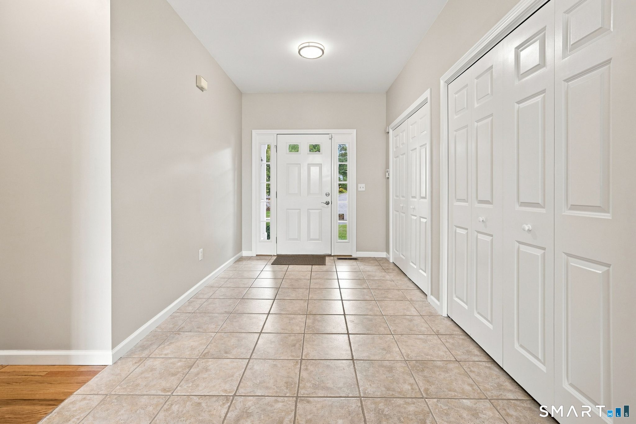 8 South Pond Road Bloomfield CT 06002