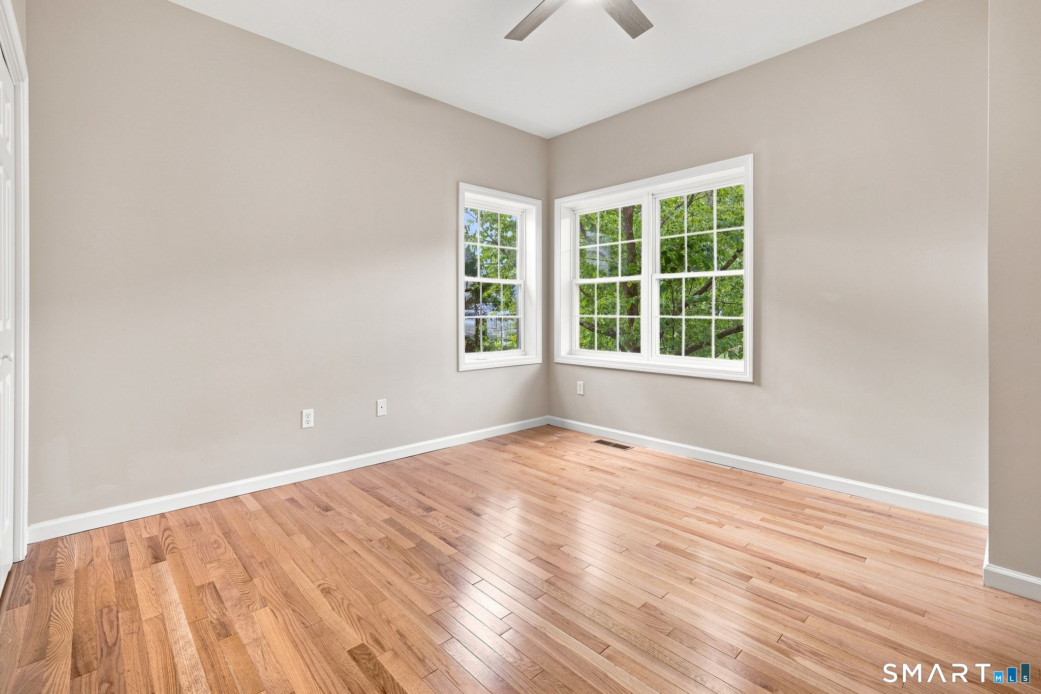 8 South Pond Road Bloomfield CT 06002