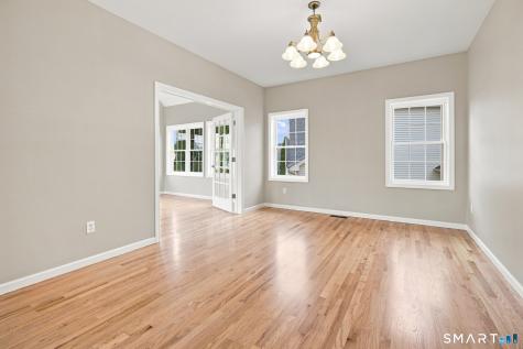 8 South Pond Road Bloomfield CT 06002