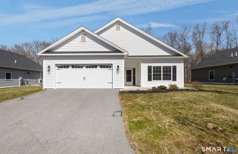 8 Grace Lane Plainfield CT 06354