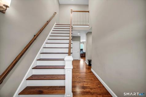 14 Yorkshire Court Farmington CT 06032