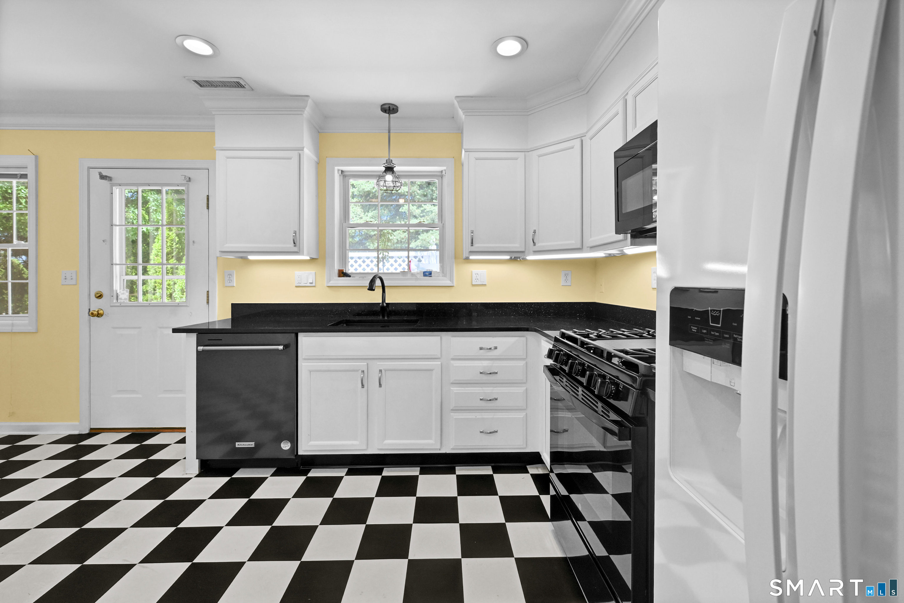 118 Gulf Street Milford CT 06460