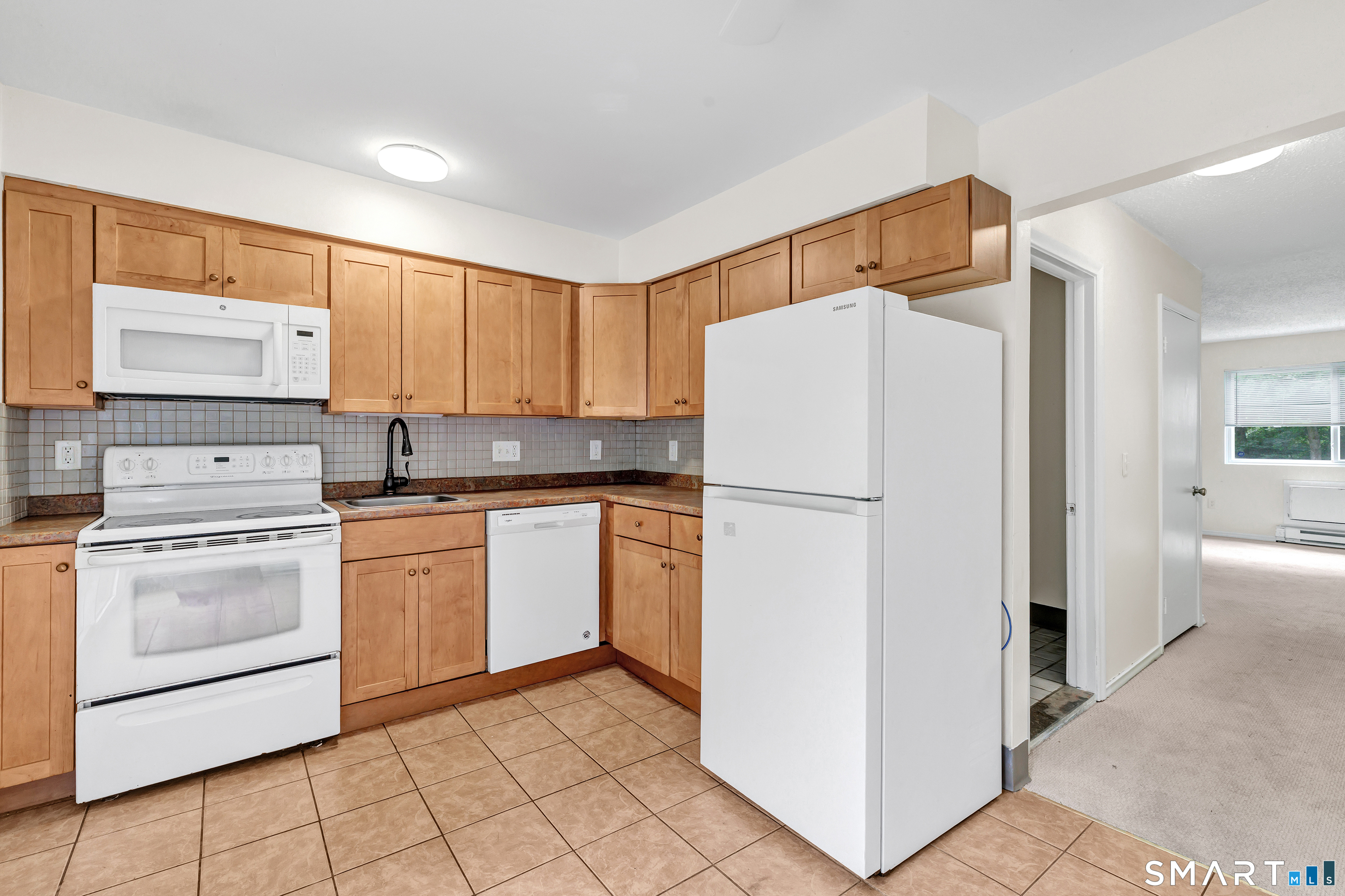 215 Jaffrey Street West Haven CT 06516