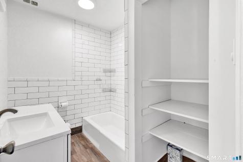 215 Jaffrey Street West Haven CT 06516