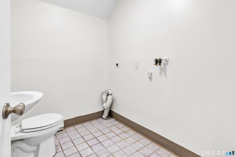 215 Jaffrey Street West Haven CT 06516