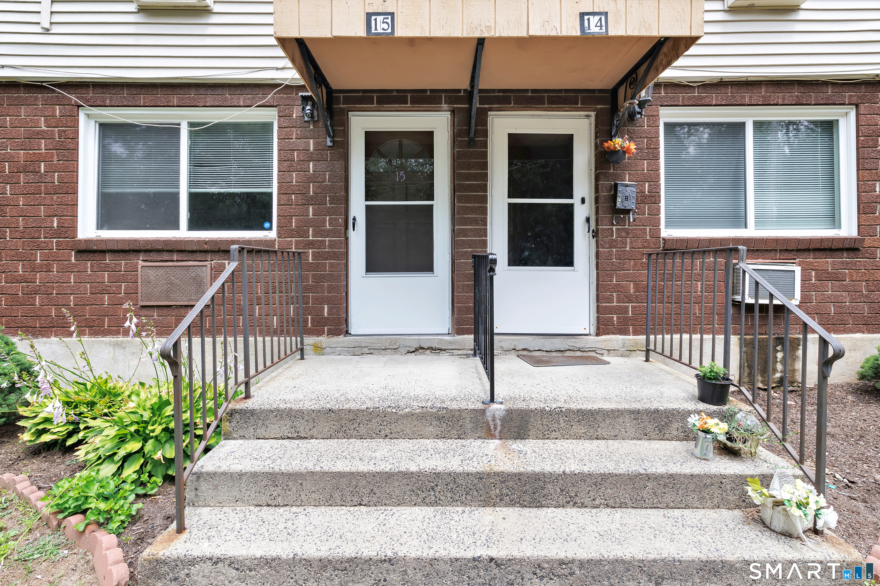 215 Jaffrey Street West Haven CT 06516