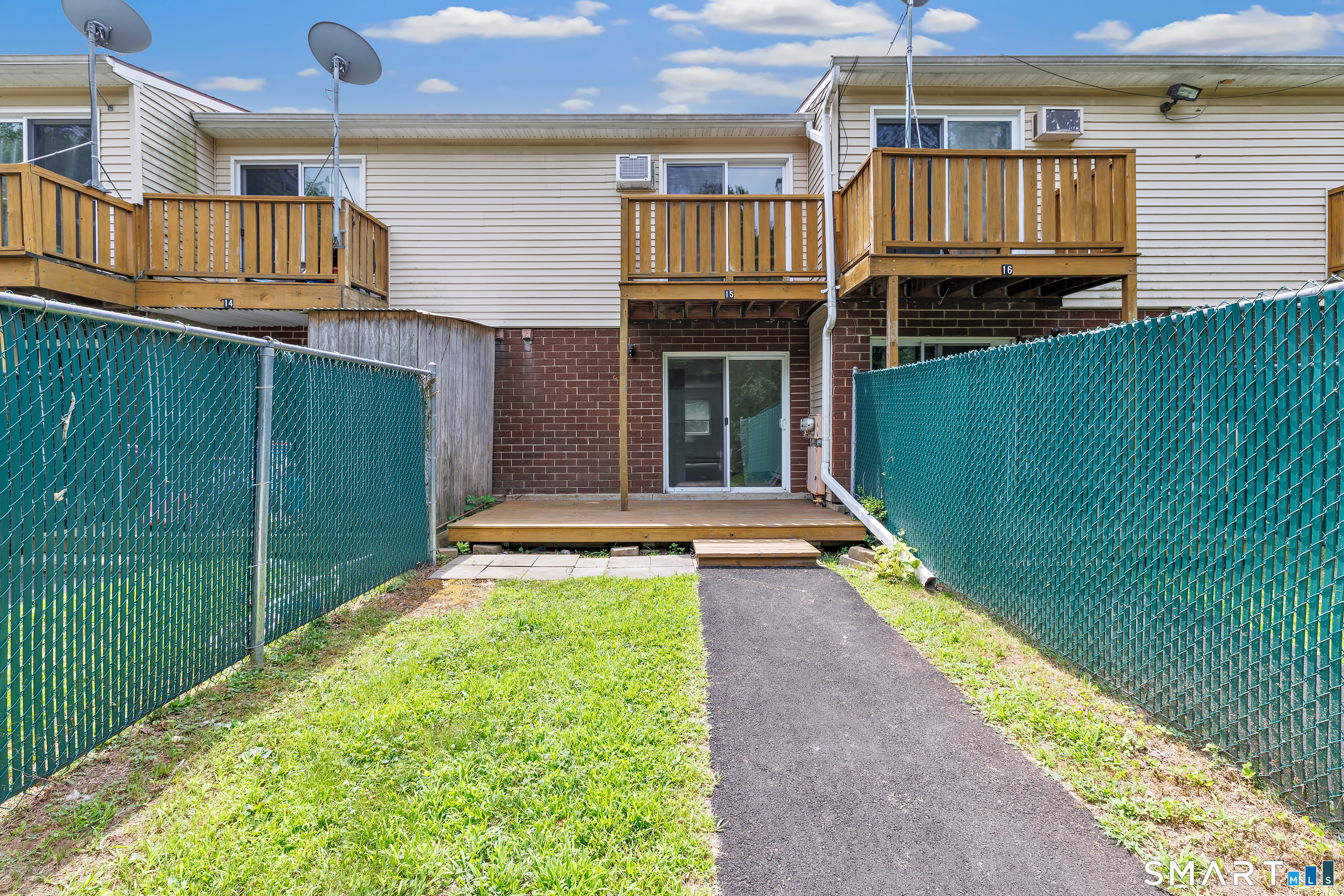 215 Jaffrey Street West Haven CT 06516