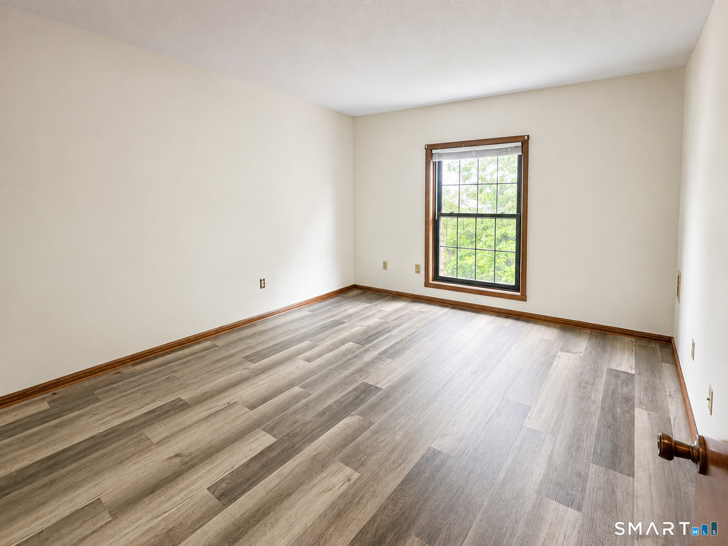 24 West Road Ellington CT 06029