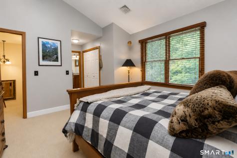 27 Riverwalk Drive Simsbury CT 06089