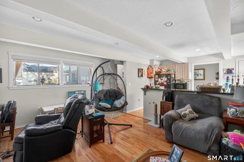 9 Upper Commons Woodbury CT 06798