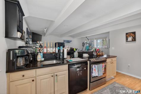 9 Upper Commons Woodbury CT 06798