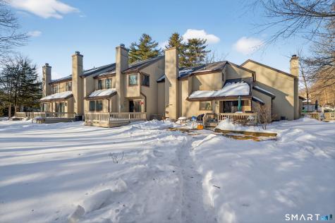 9 Upper Commons Woodbury CT 06798