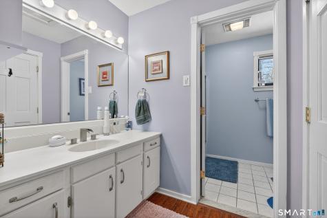 9 Upper Commons Woodbury CT 06798