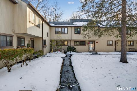 9 Upper Commons Woodbury CT 06798