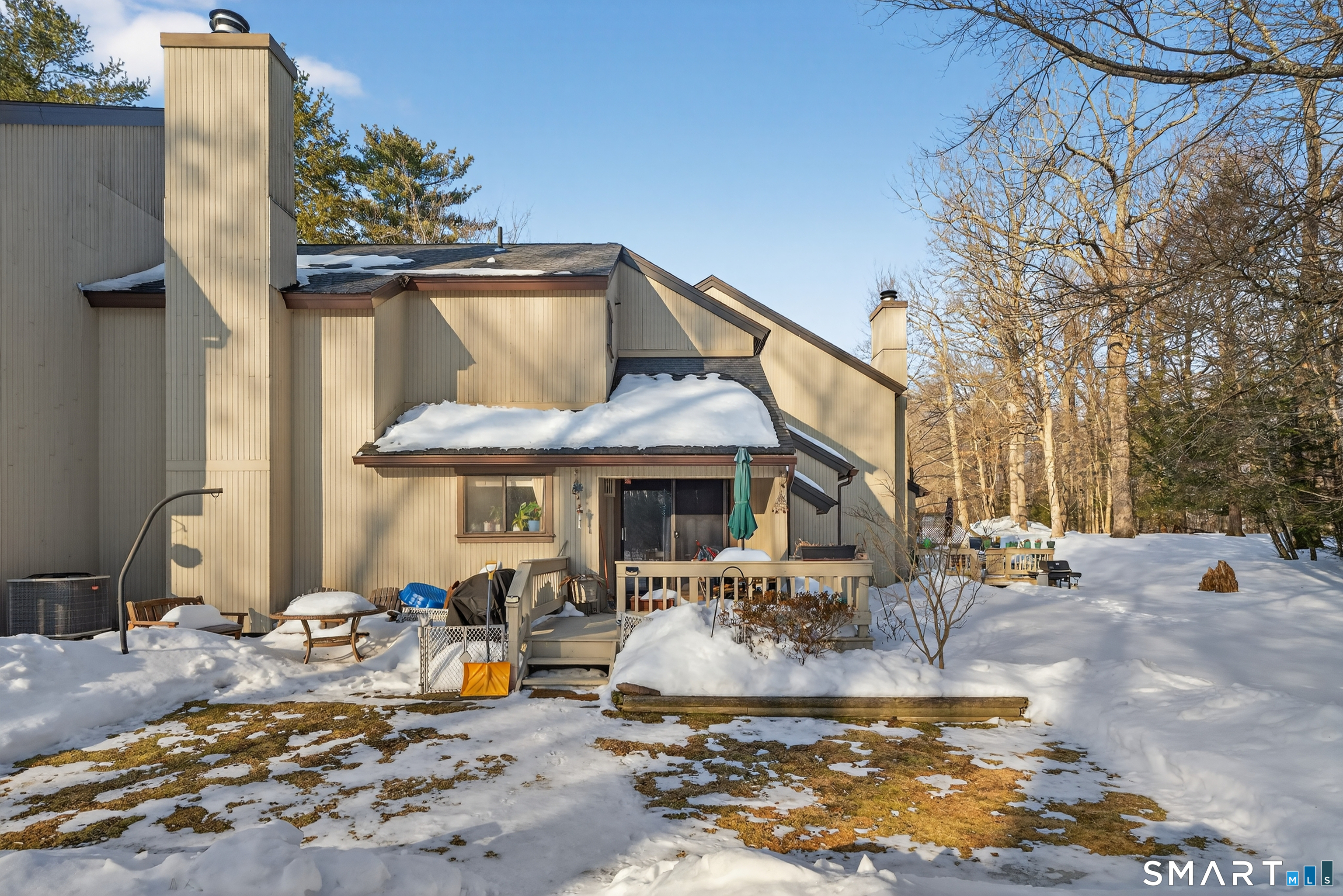 9 Upper Commons Woodbury CT 06798
