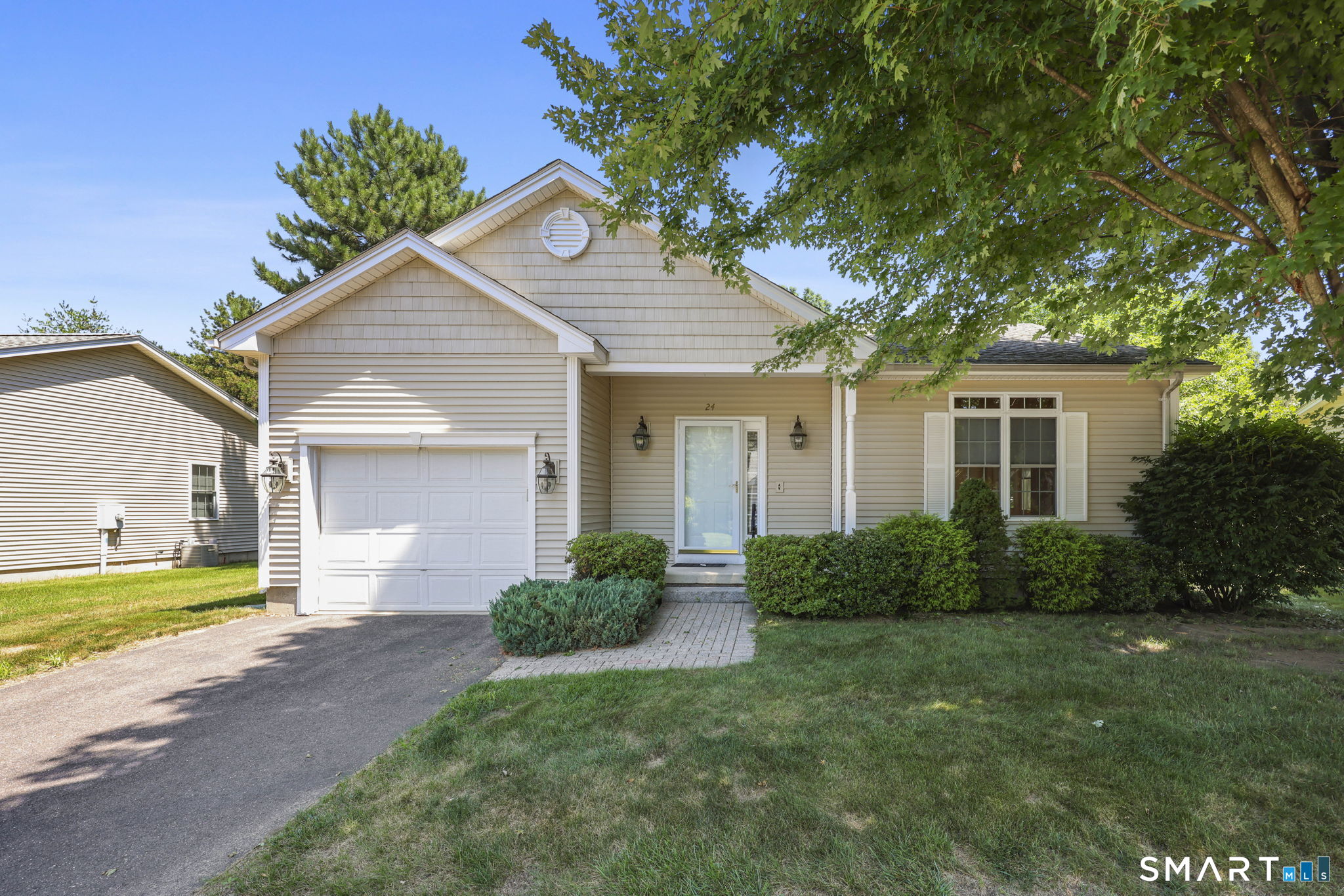 24 Quail Hollow Enfield CT 06082