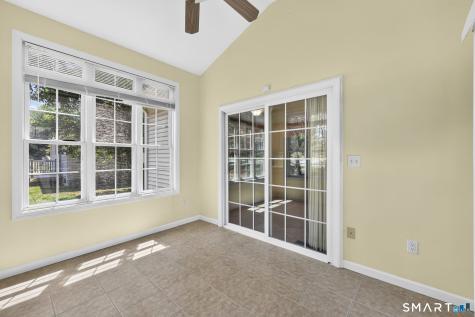 24 Quail Hollow Enfield CT 06082